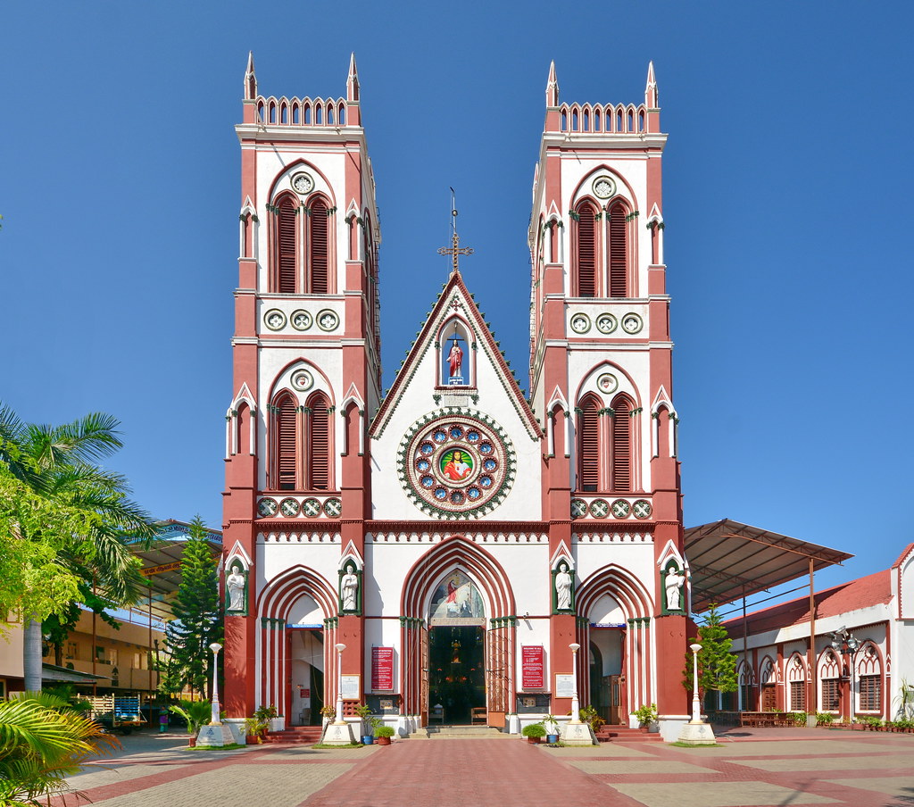 The Sacred Heart of Pondicherry: Basilica of the Sacred Heart of Jesus